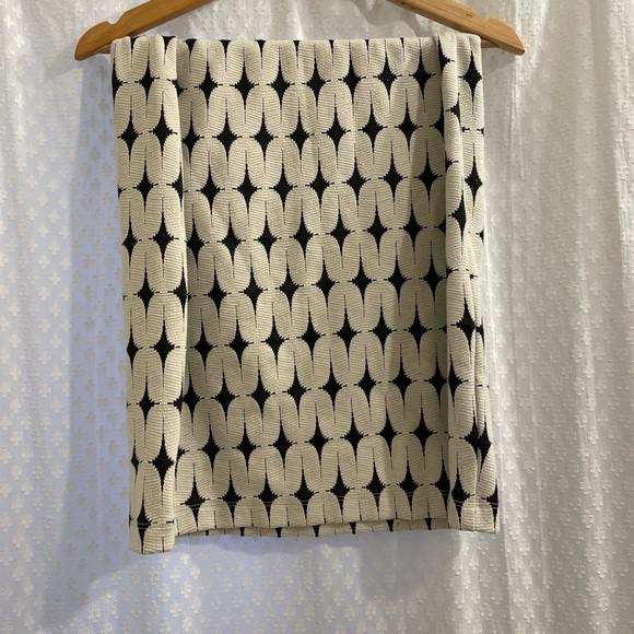 Black and white stitch fix pencil skirt - Picture 2 of 2
